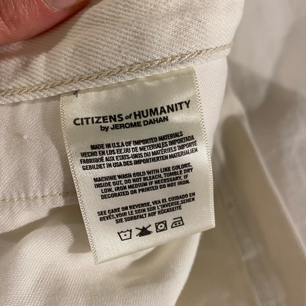 Citizens of humanity aritzia collaboration. White straight crop at ankle.Size 24 - Picture 3 of 10